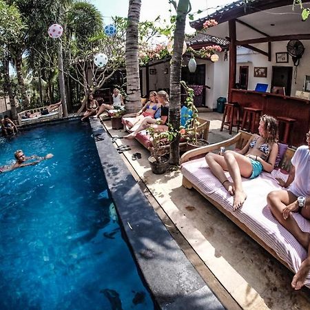 Aaliku Bungalows Gili Trawangan Extérieur photo